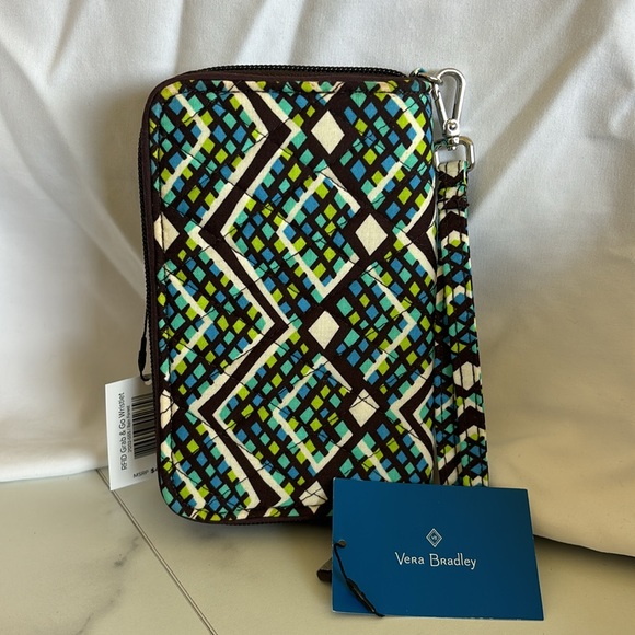 Very Bradley Rainforest Grab and Go Wristlet (NWT) - Picture 3 of 4